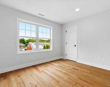 3 Pine Street - Photo Thumbnail 15