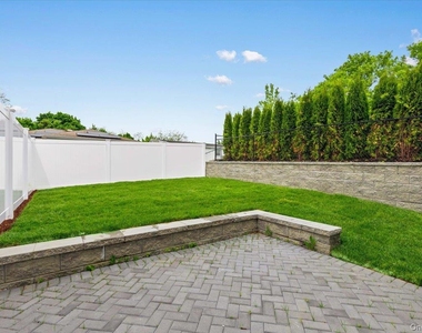 3 Pine Street - Photo Thumbnail 20