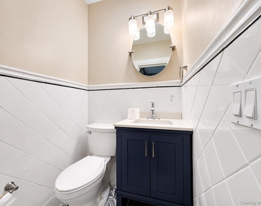 1 Edgehill Road - Photo Thumbnail 19