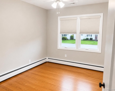 6 Sinclair Drive - Photo Thumbnail 12