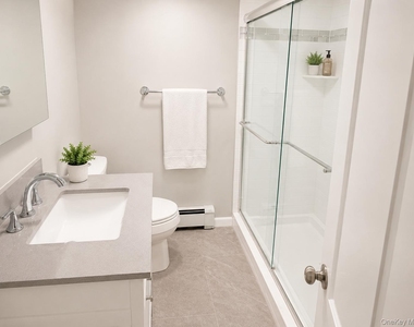 6 Sinclair Drive - Photo Thumbnail 13