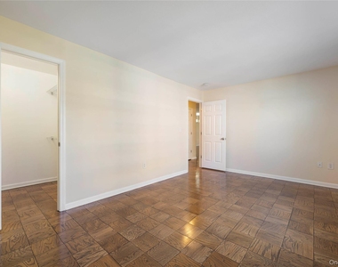 101 Gedney Street - Photo Thumbnail 8