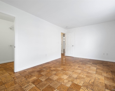 101 Gedney Street - Photo Thumbnail 4