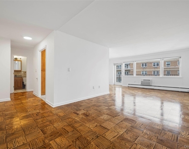 101 Gedney Street - Photo Thumbnail 2