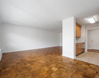 101 Gedney Street - Photo Thumbnail 12