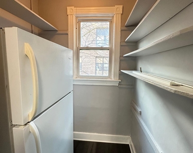 830 Madison Avenue - Photo Thumbnail 4