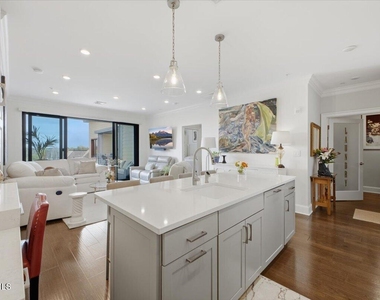 116 West Avenue - Photo Thumbnail 11