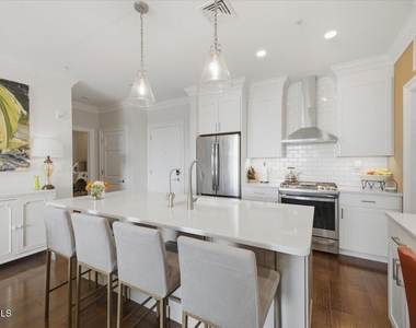 116 West Avenue - Photo Thumbnail 8