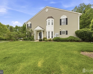 101 Wellington Park Drive - Photo Thumbnail 26