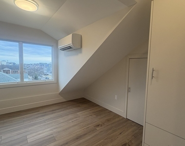 512 Beach 130th Street - Photo Thumbnail 7