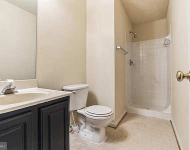 106 Charles Street - Photo Thumbnail 4