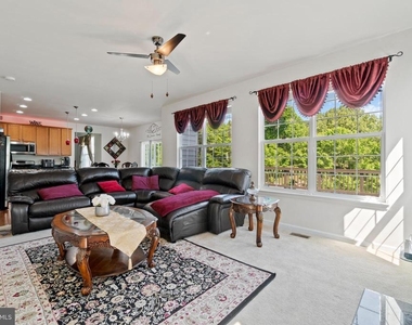 80 Sanctuary Lane - Photo Thumbnail 7