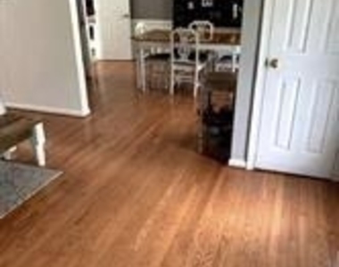 50 Dorothy Lane - Photo Thumbnail 6