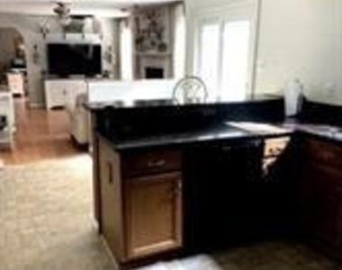 50 Dorothy Lane - Photo Thumbnail 5