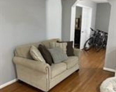 50 Dorothy Lane - Photo Thumbnail 3