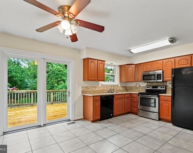7 Bertram Boulevard - Photo Thumbnail 1