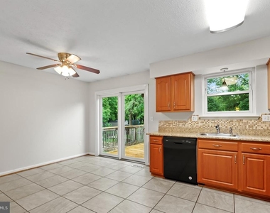 7 Bertram Boulevard - Photo Thumbnail 2