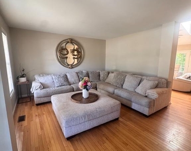 5420 Hazel Court - Photo Thumbnail 3