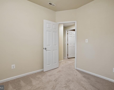 5601 Swift Creek Court - Photo Thumbnail 34