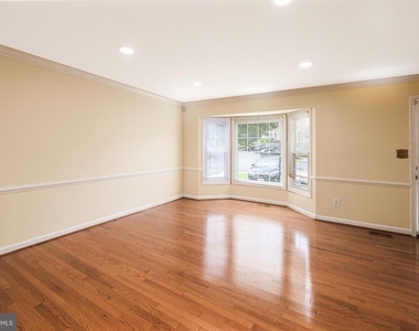 12863 Misty Lane - Photo Thumbnail 2