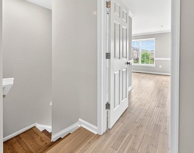 15825 John Diskin Circle - Photo Thumbnail 38