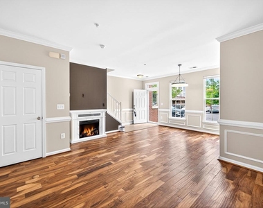 15825 John Diskin Circle - Photo Thumbnail 42