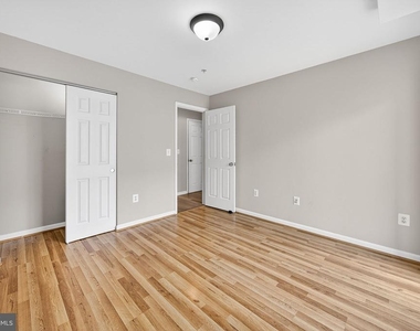 15825 John Diskin Circle - Photo Thumbnail 5