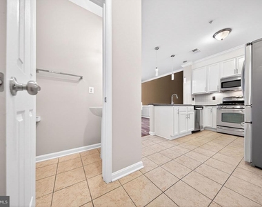 15825 John Diskin Circle - Photo Thumbnail 20