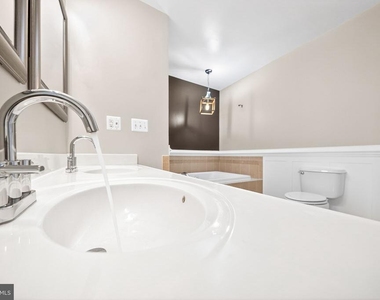 15825 John Diskin Circle - Photo Thumbnail 13