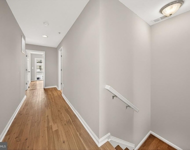 15825 John Diskin Circle - Photo Thumbnail 16
