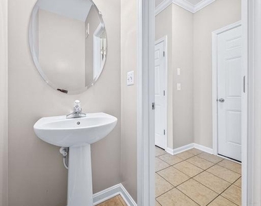 15825 John Diskin Circle - Photo Thumbnail 19