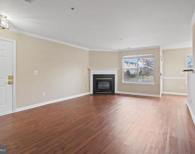 8058 Lisle Drive - Photo Thumbnail 7