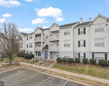 8058 Lisle Drive - Photo Thumbnail 2