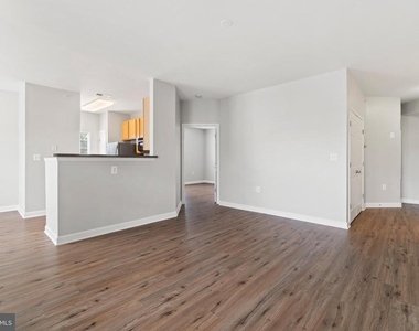 42496 Mayflower Terrace - Photo Thumbnail 9