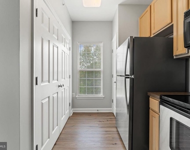 42496 Mayflower Terrace - Photo Thumbnail 8