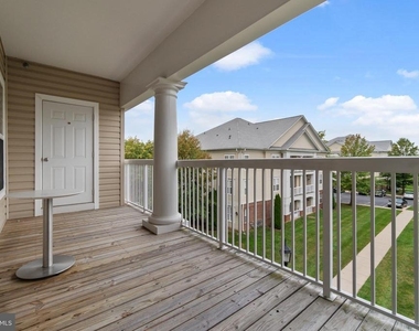 42496 Mayflower Terrace - Photo Thumbnail 11