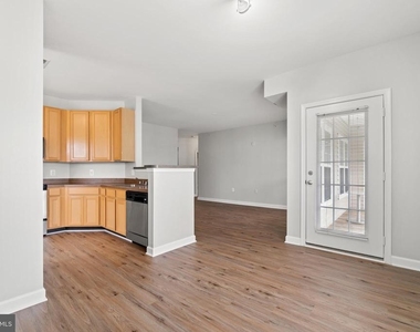 42496 Mayflower Terrace - Photo Thumbnail 10