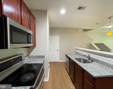 42301 Onyx Terrace - Photo Thumbnail 7
