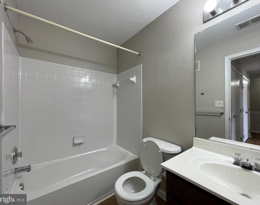 42301 Onyx Terrace - Photo Thumbnail 17