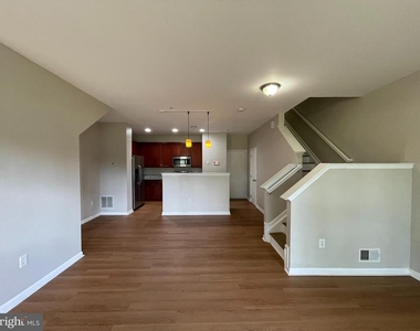 42301 Onyx Terrace - Photo Thumbnail 4
