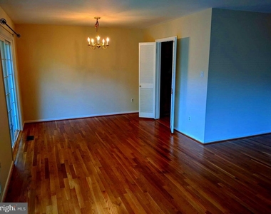 8702 Thunderbird Court - Photo Thumbnail 20