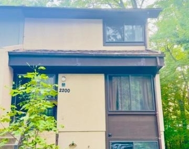 2200 White Cornus Lane - Photo Thumbnail 13
