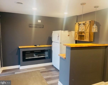 2200 White Cornus Lane - Photo Thumbnail 3