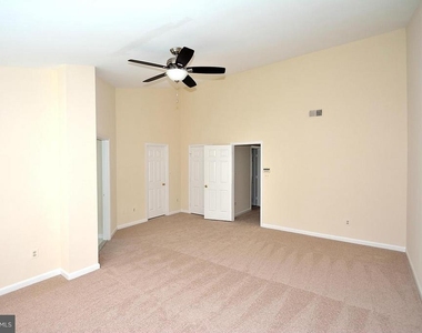 9425 Van Arsdale Drive - Photo Thumbnail 12