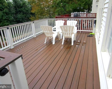 9425 Van Arsdale Drive - Photo Thumbnail 21