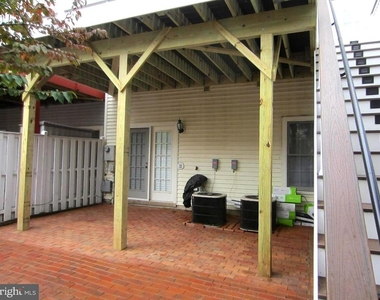 9425 Van Arsdale Drive - Photo Thumbnail 22