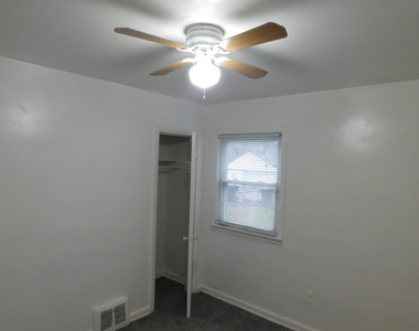 6490 Stahelin Avenue - Photo Thumbnail 21