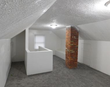 6490 Stahelin Avenue - Photo Thumbnail 14
