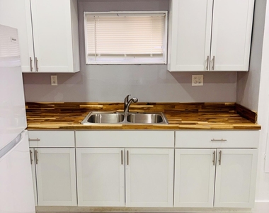5791 Somerset Avenue - Photo Thumbnail 11