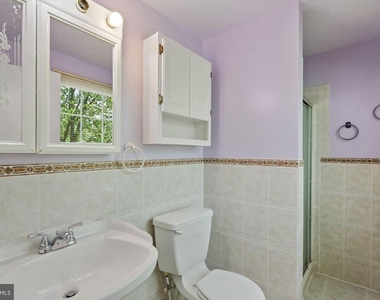 9404 Mirror Pond Drive - Photo Thumbnail 20